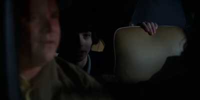 Stranger_Things_S02E05_mp45586.jpg