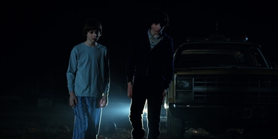 Stranger_Things_S02E05_mp45695.jpg