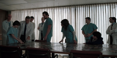 Stranger_Things_S02E06_mp47928.jpg