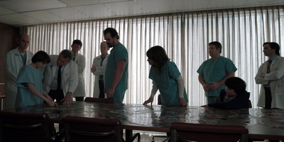 Stranger_Things_S02E06_mp47930.jpg