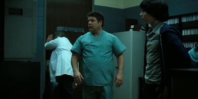 Stranger_Things_S02E08_mp42731.jpg