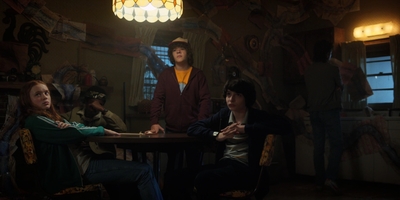 Stranger_Things_S02E08_mp43890.jpg