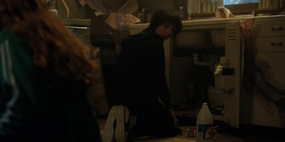 Stranger_Things_S02E08_mp44340.jpg