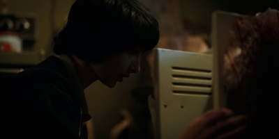 Stranger_Things_S02E08_mp44362.jpg