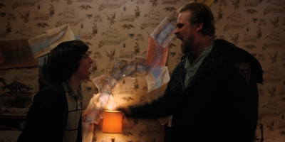 Stranger_Things_S02E09_mp45233.jpg