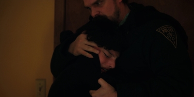Stranger_Things_S02E09_mp45260.jpg