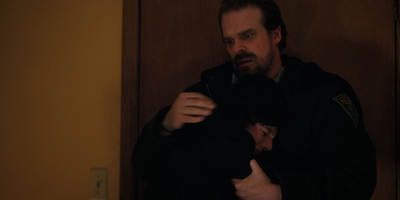 Stranger_Things_S02E09_mp45265.jpg