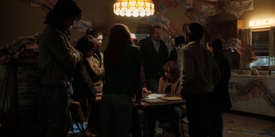 Stranger_Things_S02E09_mp45539.jpg