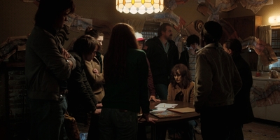 Stranger_Things_S02E09_mp45542.jpg