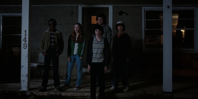 Stranger_Things_S02E09_mp45751.jpg