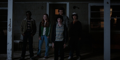 Stranger_Things_S02E09_mp45752.jpg