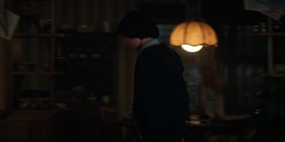 Stranger_Things_S02E09_mp46057.jpg