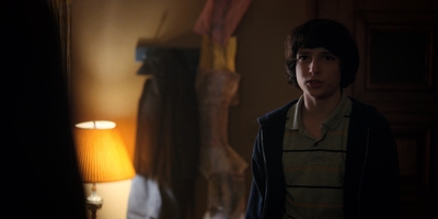 Stranger_Things_S02E09_mp46076.jpg