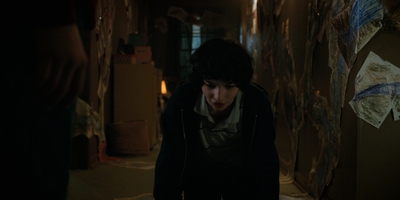 Stranger_Things_S02E09_mp46115.jpg