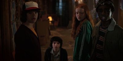 Stranger_Things_S02E09_mp46126.jpg