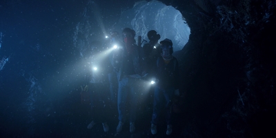 Stranger_Things_S02E09_mp46971.jpg