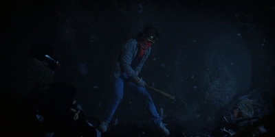 Stranger_Things_S02E09_mp47375.jpg
