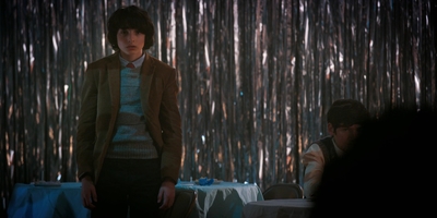 Stranger_Things_S02E09_mp48489.jpg