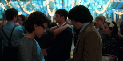 Stranger_Things_S02E09_mp48519.jpg