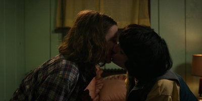 Stranger_Things_S03E01_mp40412.jpg