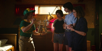 Stranger_Things_S03E01_mp41409.jpg