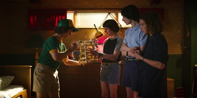 Stranger_Things_S03E01_mp41411.jpg