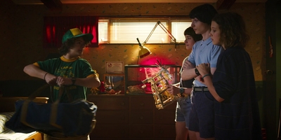 Stranger_Things_S03E01_mp41424.jpg