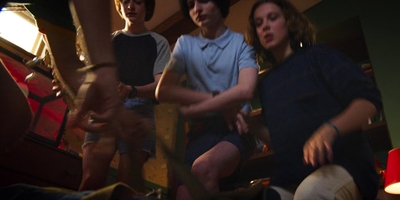Stranger_Things_S03E01_mp41426.jpg