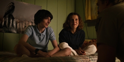Stranger_Things_S03E01_mp42365.jpg