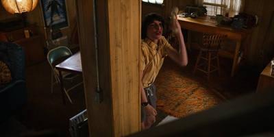 Stranger_Things_S03E02_mp43102.jpg
