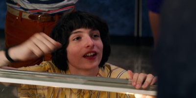 Stranger_Things_S03E02_mp44795.jpg