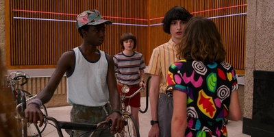 Stranger_Things_S03E02_mp45063.jpg