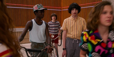 Stranger_Things_S03E02_mp45064.jpg