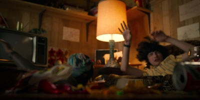 Stranger_Things_S03E03_mp46063.jpg