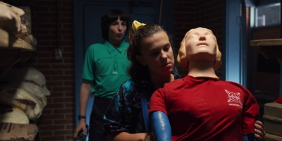 Stranger_Things_S03E04_mp41984.jpg