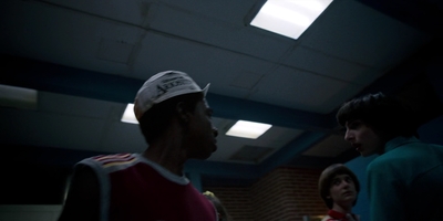 Stranger_Things_S03E04_mp42712.jpg