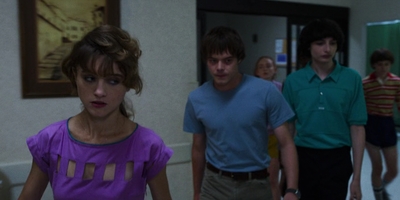 Stranger_Things_S03E05_mp45236.jpg