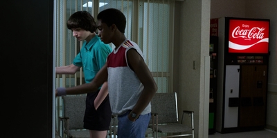 Stranger_Things_S03E05_mp45327.jpg