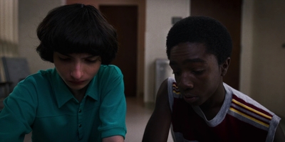 Stranger_Things_S03E05_mp45345.jpg