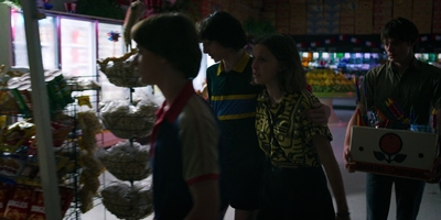 Stranger_Things_S03E07_mp44989.jpg