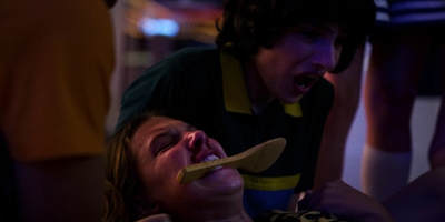Stranger_Things_S03E08_mp46540.jpg