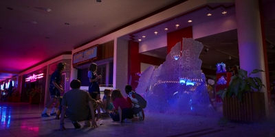 Stranger_Things_S03E08_mp46584.jpg