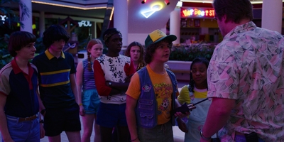 Stranger_Things_S03E08_mp46781.jpg