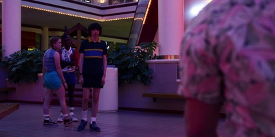 Stranger_Things_S03E08_mp46914.jpg
