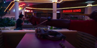 Stranger_Things_S03E08_mp47244.jpg