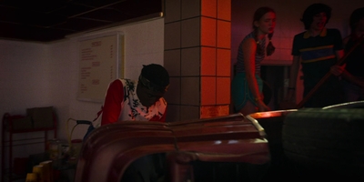 Stranger_Things_S03E08_mp47471.jpg