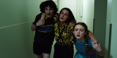 Stranger_Things_S03E08_mp48229.jpg