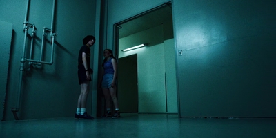 Stranger_Things_S03E08_mp48570.jpg