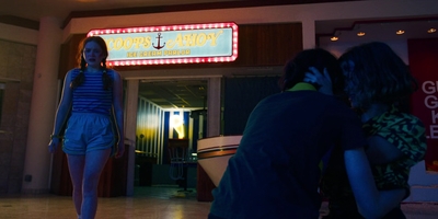 Stranger_Things_S03E08_mp48940.jpg