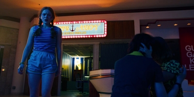 Stranger_Things_S03E08_mp48941.jpg